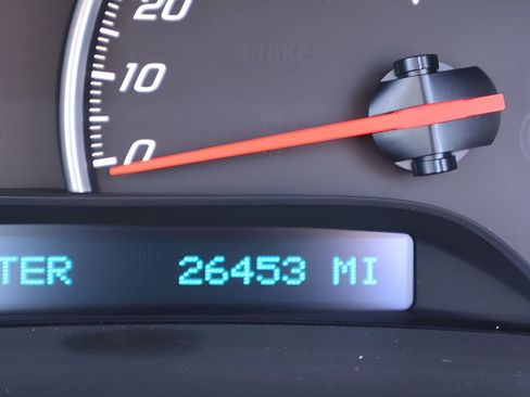 Used 2013 Chevrolet Corvette Grand Sport w/ 3LT Preferred Equipment Group RWD image 19