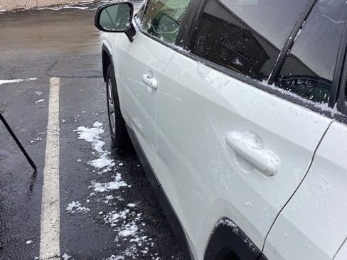 Used 2019 Toyota RAV4 LE image 11