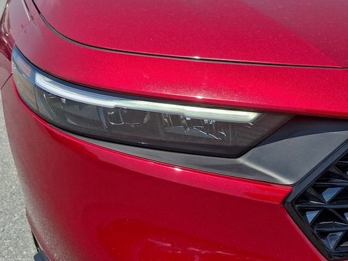 Used 2024 Honda Accord EX image 9