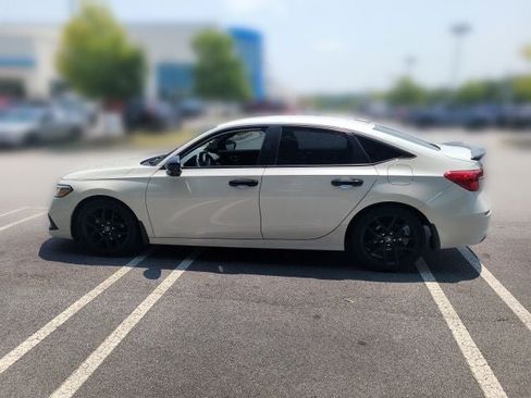 Used 2023 Honda Civic Sport image 10