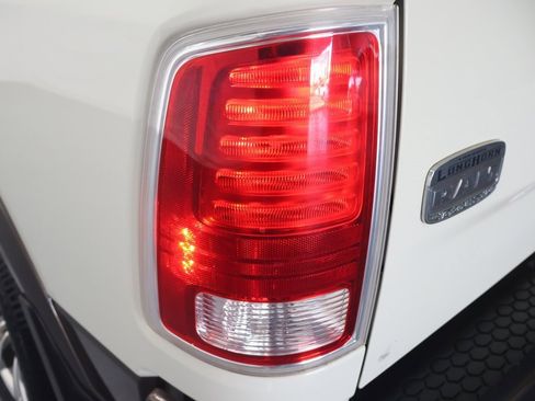 Used 2018 RAM 1500 Laramie Longhorn image 28