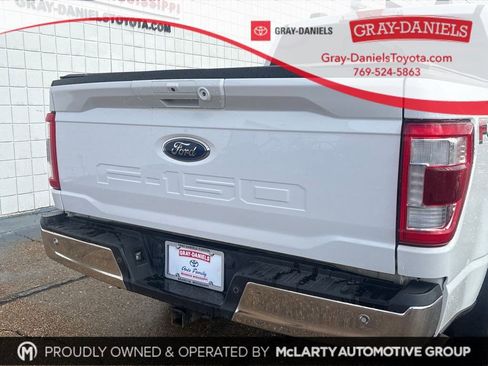 Used 2022 Ford F150 Lariat w/ Trailer Tow Package image 29