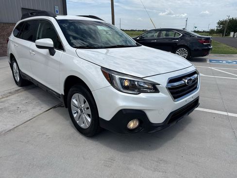 Used 2018 Subaru Outback 2.5i Premium AWD/4WD image 7
