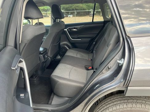 Used 2025 Toyota RAV4 XLE FWD image 8