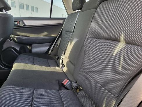 Used 2019 Subaru Outback 2.5i Premium image 10