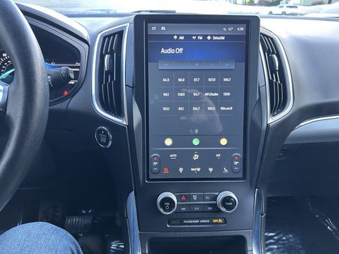 Used 2022 Ford Edge Titanium image 24
