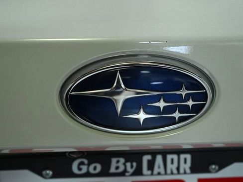 Used 2025 Subaru Outback Premium AWD/4WD image 11