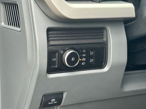 Used 2025 Ford F250 XLT image 35