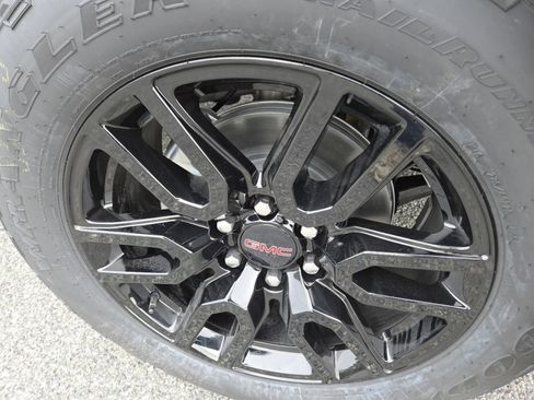 New 2026 GMC Sierra 1500 Elevation w/ Elevation Premium Package AWD/4WD image 16