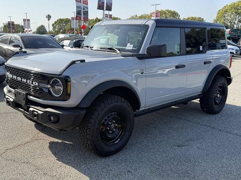 New 2026 Ford Bronco Big Bend w/ Black Diamond Package AWD/4WD image 3