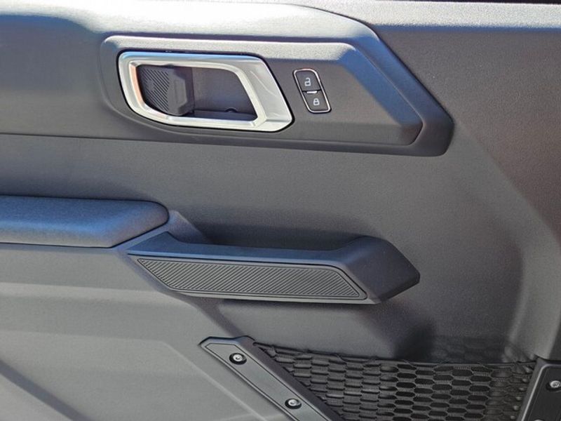 New 2025 Ford Bronco Badlands AWD/4WD image 34