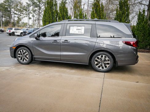 New 2026 Honda Odyssey EX-L image 7