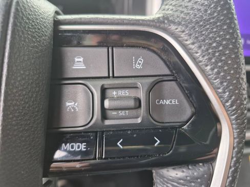 Used 2024 Toyota Tundra Platinum image 19