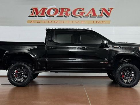 Used 2024 GMC Sierra 1500 AT4 w/ Technology Package image 2