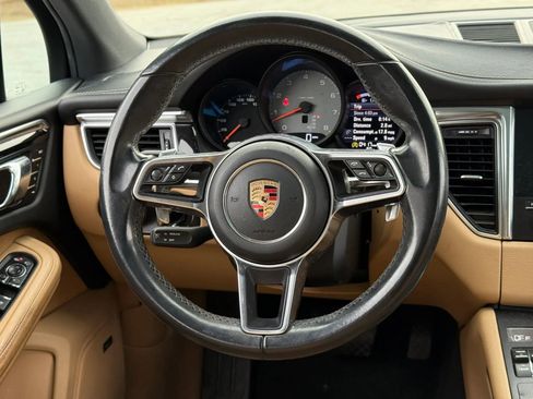 Used 2017 Porsche Macan S image 17
