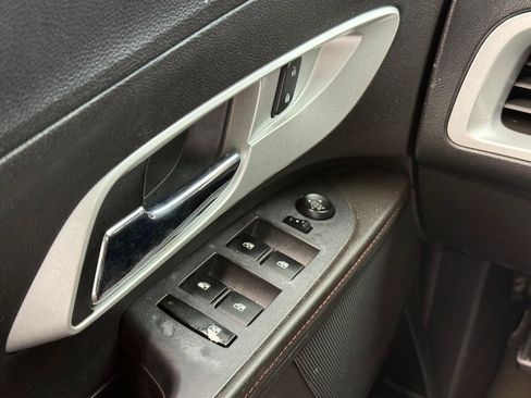 Used 2013 Chevrolet Equinox LT w/ Driver Convenience Package FWD image 32