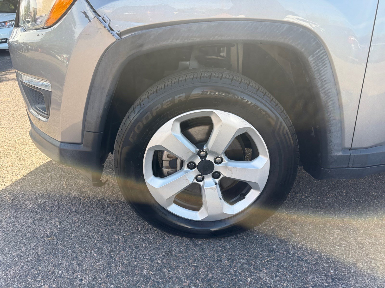 Used 2017 Jeep Compass Latitude AWD/4WD image 24