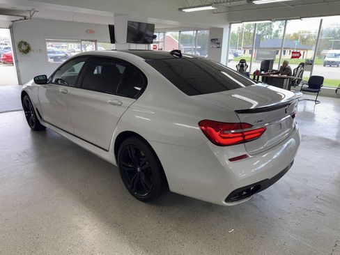 Used 2017 BMW 750i xDrive AWD/4WD image 6