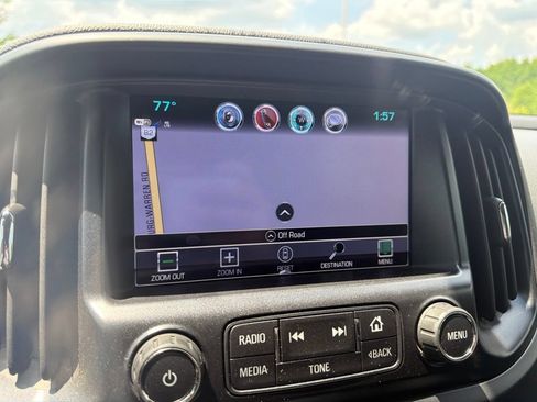 Used 2017 Chevrolet Colorado Z71 AWD/4WD image 12