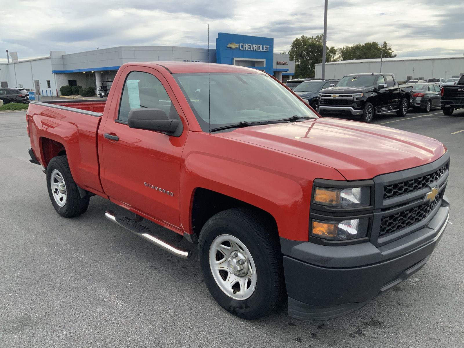 Used 2014 Chevrolet Silverado 1500 W/T w/ Trailering Package RWD image 2