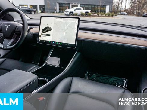 Used 2019 Tesla Model 3 Standard Range Plus image 24