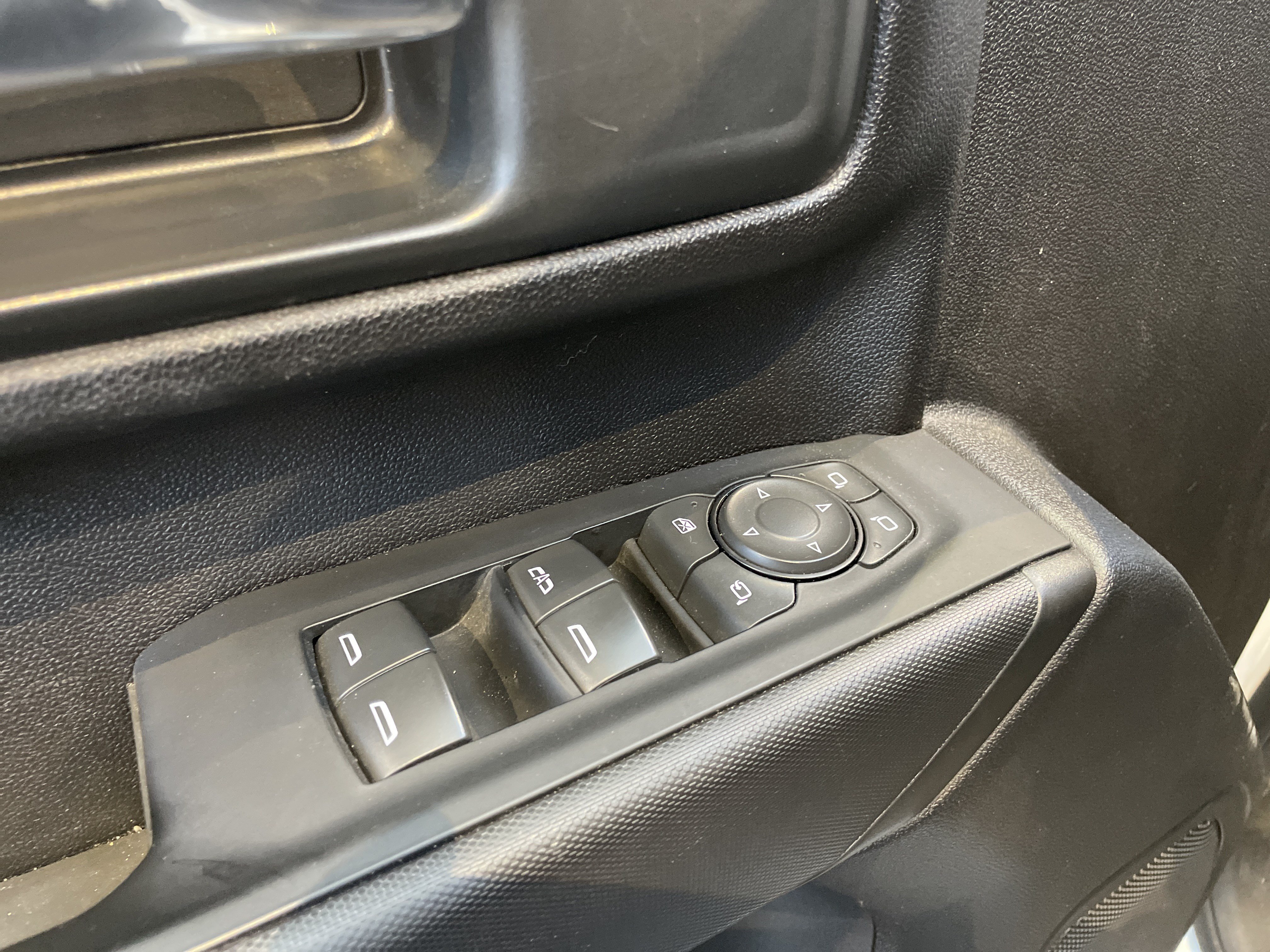 Used 2024 GMC Sierra 3500 Pro w/ Convenience Package AWD/4WD image 16