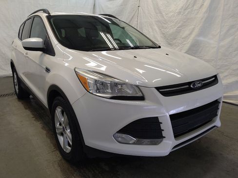 Used 2014 Ford Escape SE w/ Equipment Group 201A image 13