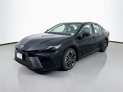 New 2026 Toyota Camry XLE AWD/4WD image 3