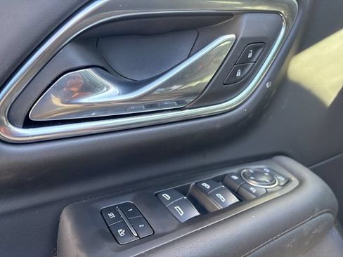 Used 2024 Chevrolet Tahoe High Country AWD/4WD image 14