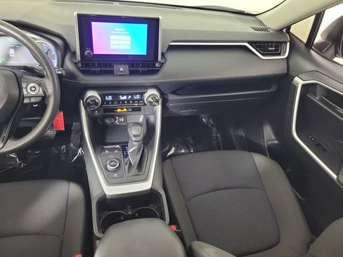 Used 2025 Toyota RAV4 LE AWD/4WD image 17