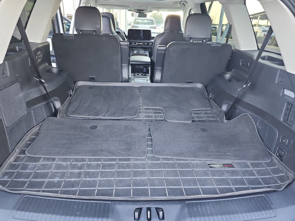 Used 2025 Lincoln Aviator Reserve w/ Equipment Group 201A AWD/4WD image 31