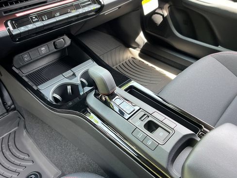 New 2026 Toyota Prius Plug-In Hybrid FWD image 20