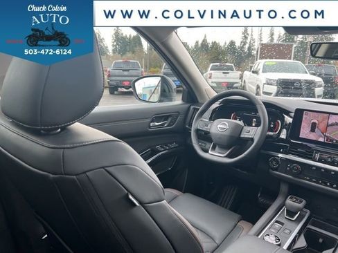 New 2026 Nissan Pathfinder Platinum image 24