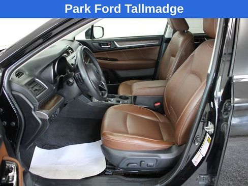 Used 2018 Subaru Outback 3.6R Touring w/ Popular Package #3 AWD/4WD image 14