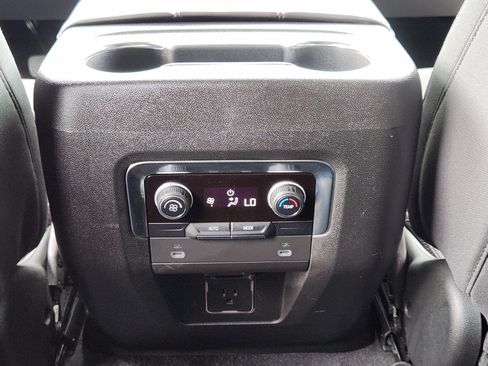Used 2022 Chevrolet Tahoe 2WD w/ 1FL Safety Package image 30