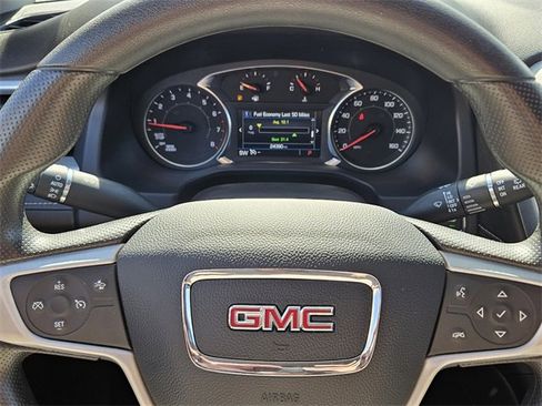 Used 2023 GMC Acadia SLE w/ Driver Convenience Package FWD image 25