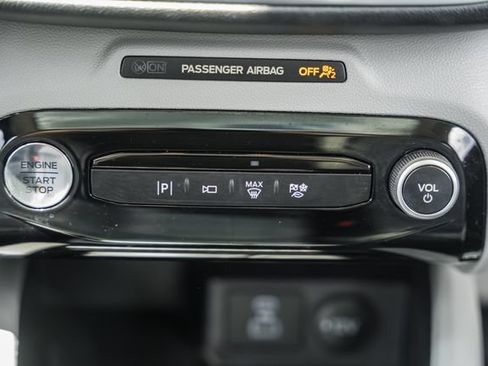 Used 2023 Ford Escape SE w/ PHEV Premium Package FWD image 24