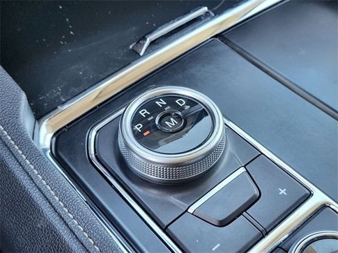 Used 2022 Ford Expedition XLT image 29