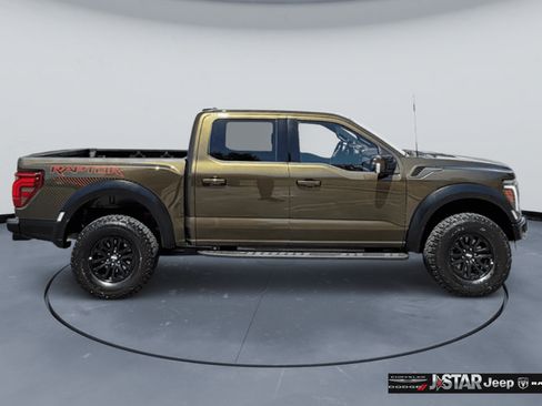Used 2025 Ford F150 Raptor AWD/4WD image 4