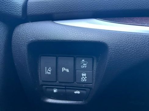 Used 2017 Acura TLX w/ Advance Package AWD/4WD image 21