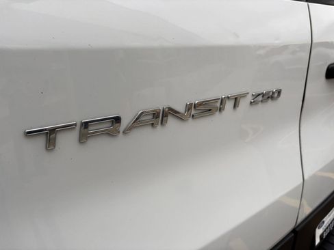 Used 2020 Ford Transit 250 Medium Roof image 7