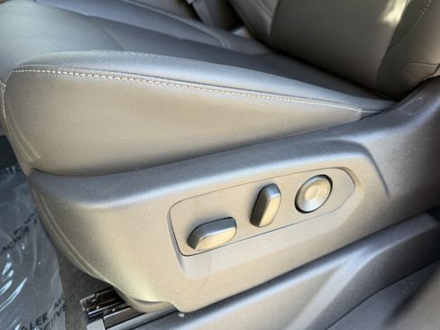 New 2026 GMC Sierra 1500 SLT w/ SLT Premium Plus Package image 19