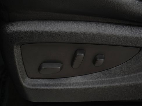 Used 2016 Chevrolet Tahoe LT w/ Luxury Package AWD/4WD image 28
