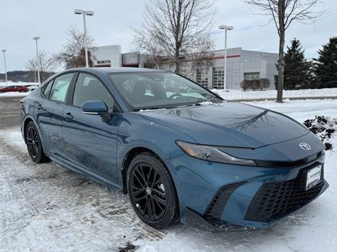 New 2026 Toyota Camry SE image 34