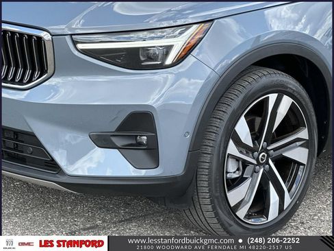 Used 2023 Volvo XC40 B5 Ultimate w/ Climate Package AWD/4WD image 9