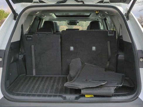 Used 2024 Toyota Grand Highlander Limited image 18