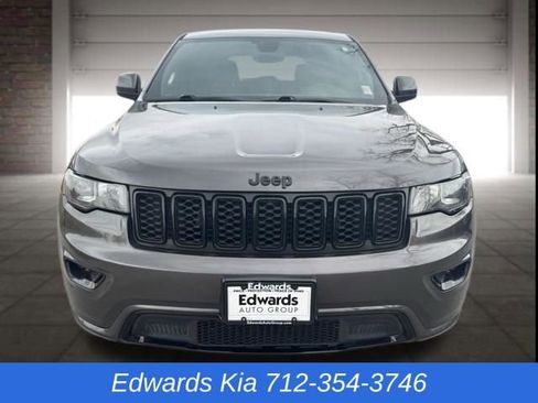 Used 2018 Jeep Grand Cherokee Altitude image 7