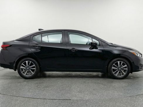 Used 2025 Nissan Versa SV image 11
