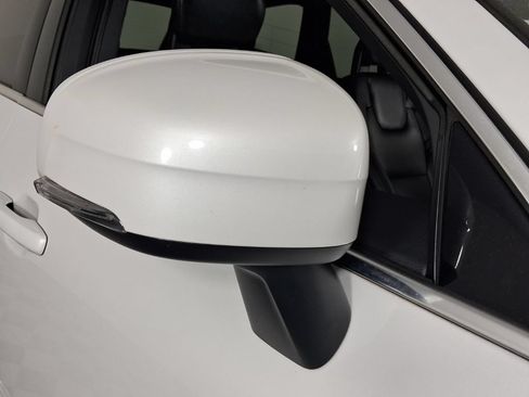 Used 2018 Volvo XC60 T6 Momentum w/ Advanced Package AWD/4WD image 6