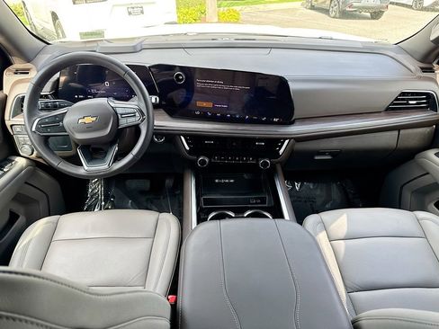 Used 2025 Chevrolet Tahoe LT image 24